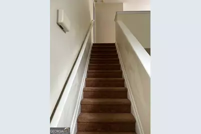 9592 Lakeview Circle, Union City, GA 30291 - Photo 15