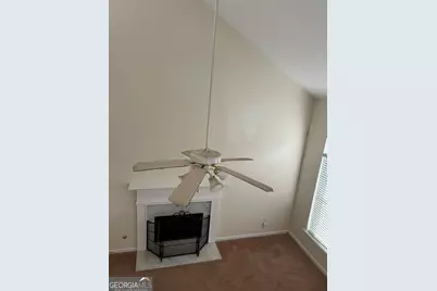 9592 Lakeview Circle, Union City, GA 30291 - Photo 17