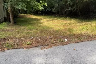 120 NW Holly Road NW, Atlanta, GA 30314 - Photo 1