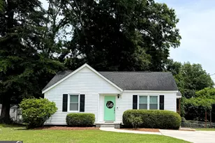 206 Carroll St, Carrollton, GA 30117 - Photo 1