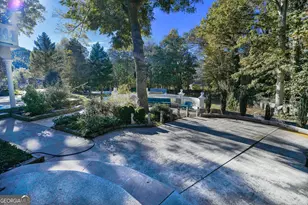 6020 Riverside Dr, Sandy Springs, GA 30328 - Photo 13