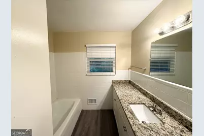 2176 Elinwood Drive, East Point, GA 30344 - Photo 7