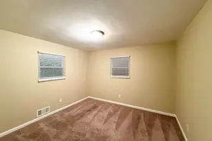 2176 Elinwood Dr, East Point, GA 30344 - Photo 5