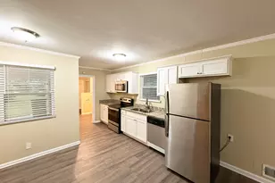 2176 Elinwood Dr, East Point, GA 30344 - Photo 3