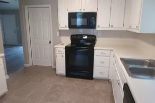 10630 Cherry Cove, Jonesboro, GA 30238 - Photo 5