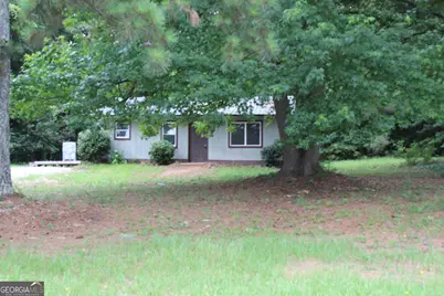 146 E Wright Street, Winder, GA 30680 - Photo 1