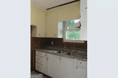 146 E Wright Street, Winder, GA 30680 - Photo 9