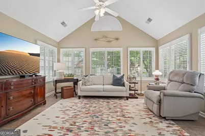 2102 Sweet Apple Circle, Alpharetta, GA 30004 - Photo 3