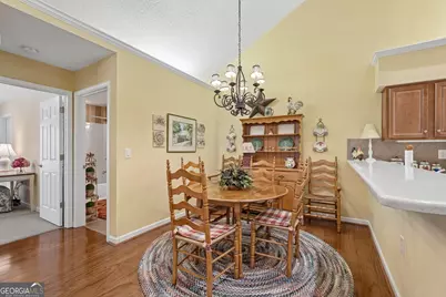 2102 Sweet Apple Circle, Alpharetta, GA 30004 - Photo 11
