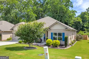 498 Brks Vlg Dr, Pendergrass, GA 30567 - Photo 3