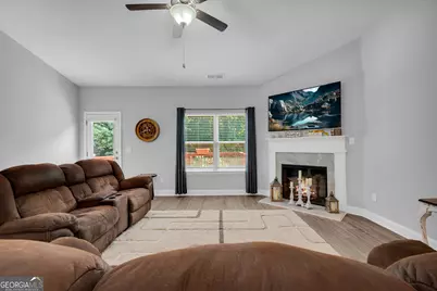 498 Brooks Village Drive, Pendergrass, GA 30567 - Photo 11