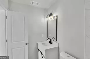 3165 Dogwood Dr, Hapeville, GA 30354 - Photo 35