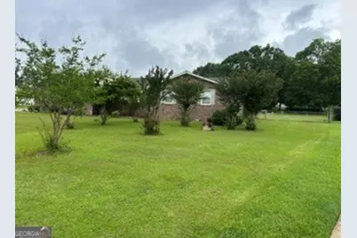 3693 Holly Place, Macon, GA 31216 - Photo 3