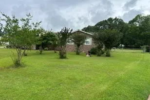 3693 Holly Pl, Macon, GA 31216 - Photo 3