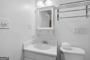 202 Everett Square, Fort Valley, GA 31030 - Photo 25