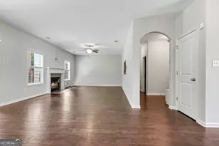 329 Briandwood Dr, Newnan, GA 30265 - Photo 9