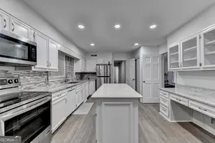 2048 Fisher Trail NE, Atlanta, GA 30345 - Photo 13