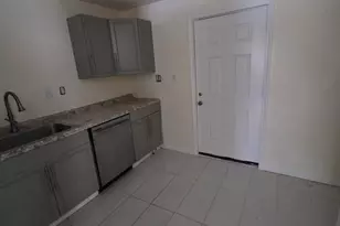 1210 Academy Ave, Dublin, GA 31021 - Photo 9