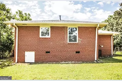 1339 Holcomb Avenue, East Point, GA 30344 - Photo 19