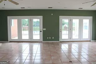 338 Lakeview Dr, Baxley, GA 31513 - Photo 15