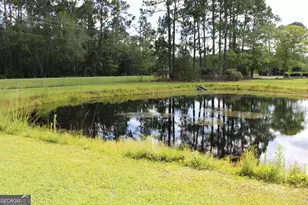 338 Lakeview Dr, Baxley, GA 31513 - Photo 5