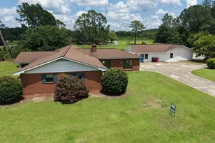 338 Lakeview Dr, Baxley, GA 31513 - Photo 3