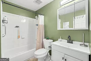 9421 Forest Knoll Dr, Jonesboro, GA 30238 - Photo 15