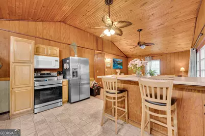 776 Normandy Trail, Lavonia, GA 30553 - Photo 9