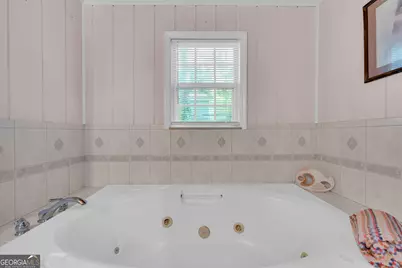 776 Normandy Trail, Lavonia, GA 30553 - Photo 19