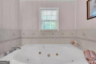 776 Normandy Trail, Lavonia, GA 30553 - Photo 19