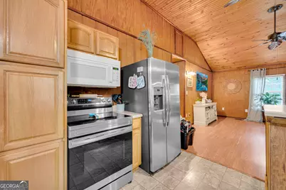 776 Normandy Trail, Lavonia, GA 30553 - Photo 9