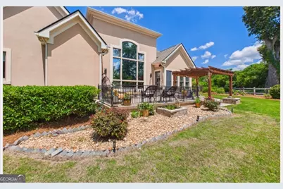 240 Fairways Drive, Warner Robins, GA 31088 - Photo 33