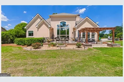 240 Fairways Drive, Warner Robins, GA 31088 - Photo 3