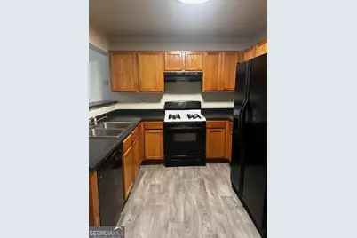 5675 Hampton Court, College Park, GA 30349 - Photo 11