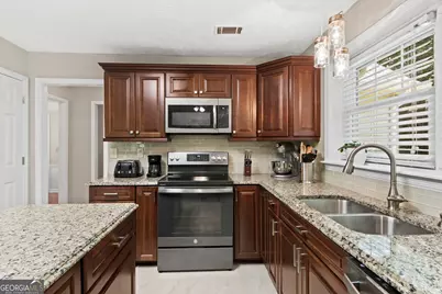 8409 Waverly Drive, Jonesboro, GA 30236 - Photo 15