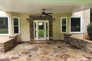270 S Shore Dr, Newnan, GA 30263 - Photo 13