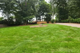 270 S Shore Dr, Newnan, GA 30263 - Photo 9