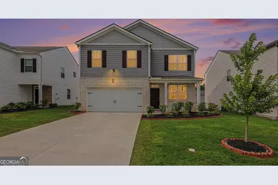 8236 Castleton Drive, Fairburn, GA 30213 - Photo 3