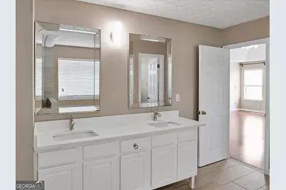 3725 Crescent Walk Lane, Suwanee, GA 30024 - Photo 13