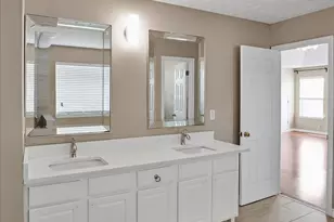 3725 Crescent Walk Ln, Suwanee, GA 30024 - Photo 13