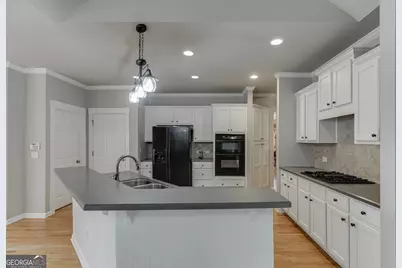 5843 Peacock Lane, Hoschton, GA 30548 - Photo 17