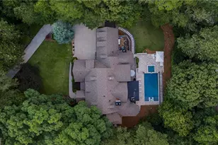 1024 Somerset Dr NW, Atlanta, GA 30327 - Photo 17