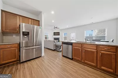 4095 Lake Manor Way, Atlanta, GA 30349 - Photo 13