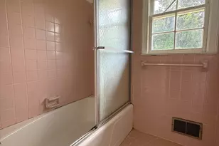 401 Edwards St, Elberton, GA 30635 - Photo 11
