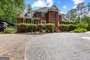 230 Camelot Dr, Fayetteville, GA 30214 - Photo 3