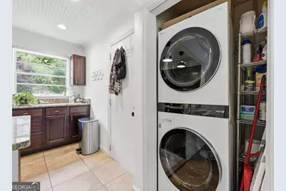2240 Cheshire Bridge Road NE #205, Atlanta, GA 30324 - Photo 5