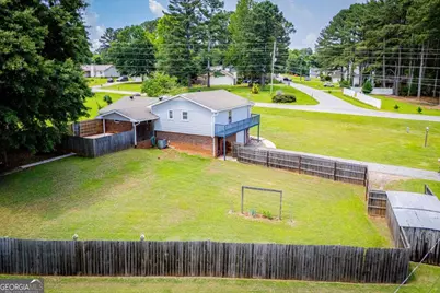 235 E Knight, Carrollton, GA 30116 - Photo 5