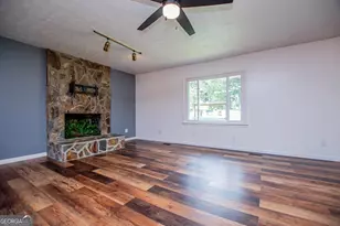 235 E Knight Dr, Carrollton, GA 30116 - Photo 11