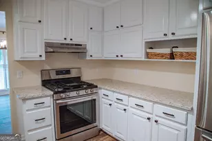 30 Laurelwood Cir, Griffin, GA 30224 - Photo 15