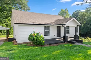 239 E Currahee St, Toccoa, GA 30577 - Photo 5